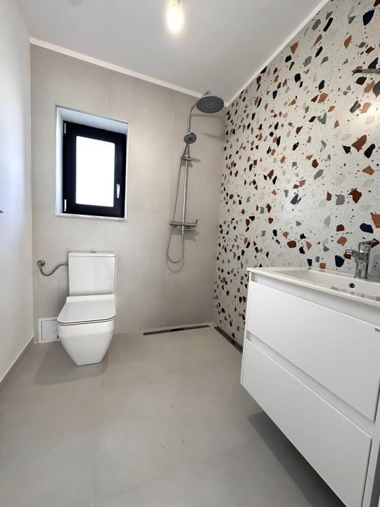 CASA NOUA I 90 MP I FINISATA LA CHEIE I ASFALT I TOATE UTILITATILE I – fotografia 15 din 21