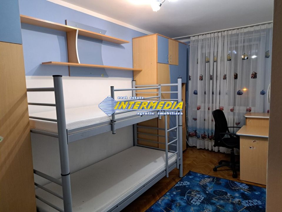 Apartament 3 camere decomandat de inchiriat Alba Iulia zona Centru – fotografia 4 din 8