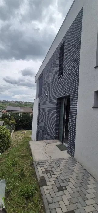 Apartament pe două niveluri cu grădină, 160 mp – Str. Edgar Quinet – fotografia 4 din 6