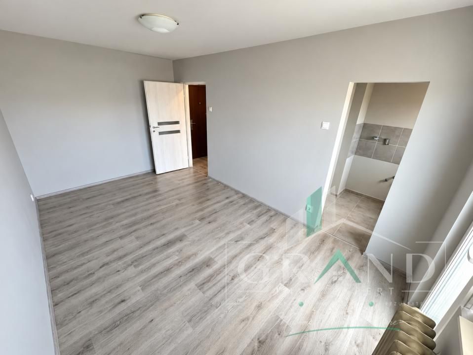 Garsonieră | Balcon închis | Etaj intermediar | Mărăști–zona Răsăritului – fotografia 9 din 19