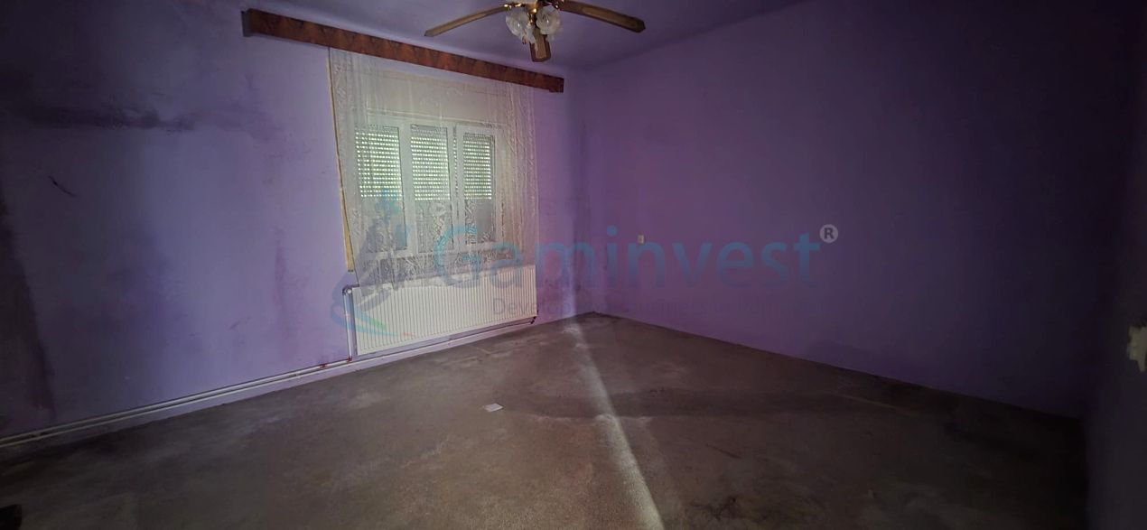 Teren si casa de vanzare,zona cu vizibilitate,Cantemir,Oradea – fotografia 4 din 7