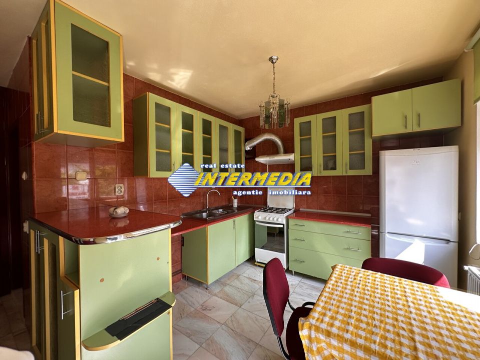 Vanzare Casa D+P+2E+Pod cu 10 camere, garaj si curte în zona Cetate, Alba Iulia – fotografia 36 din 52