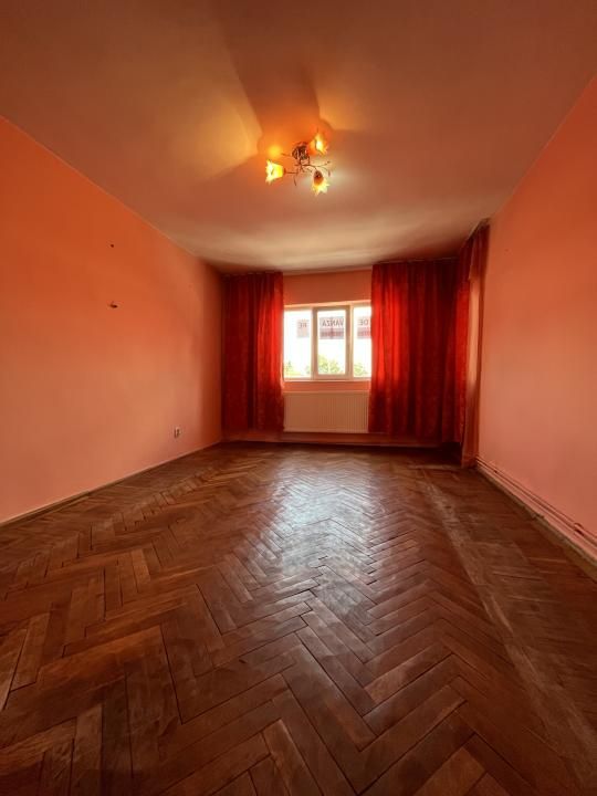 COMISION 0% Apartament 3 camere dec 2 băi etajul 3 central Gaesti – fotografia 2 din 19