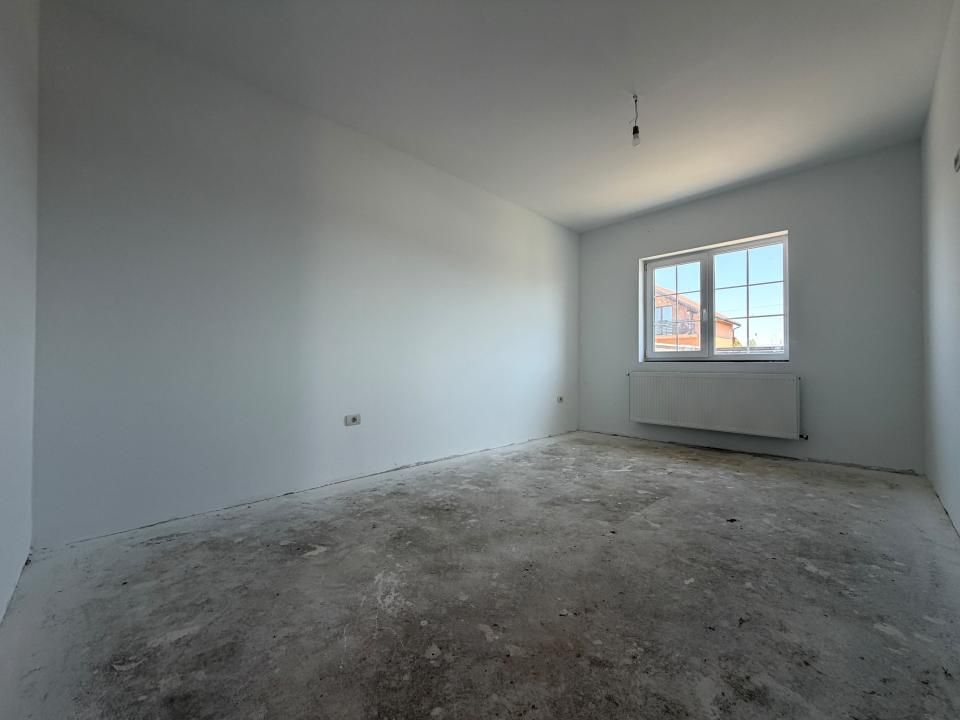 Duplex cu 3 camere, 80 mp utili, 16 mp terasa, 463 mp teren - Sag. – fotografia 16 din 20