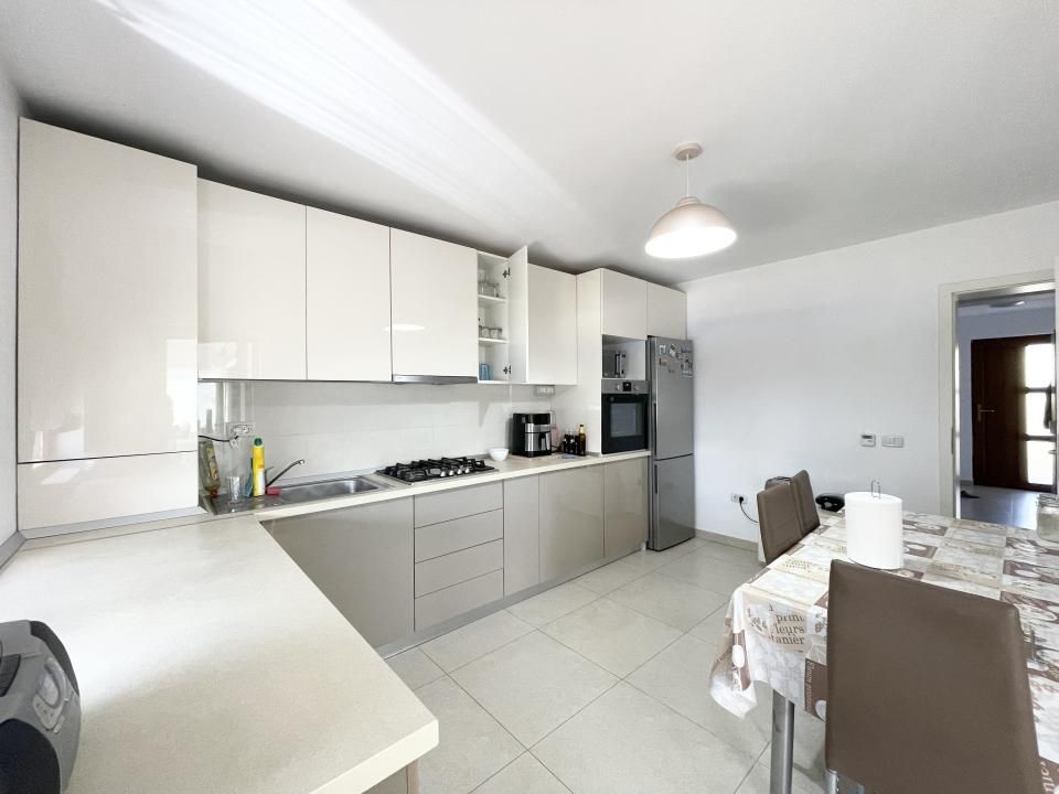 Duplex 4 camere, Mosnita Noua - Super pozitie – fotografia 4 din 16