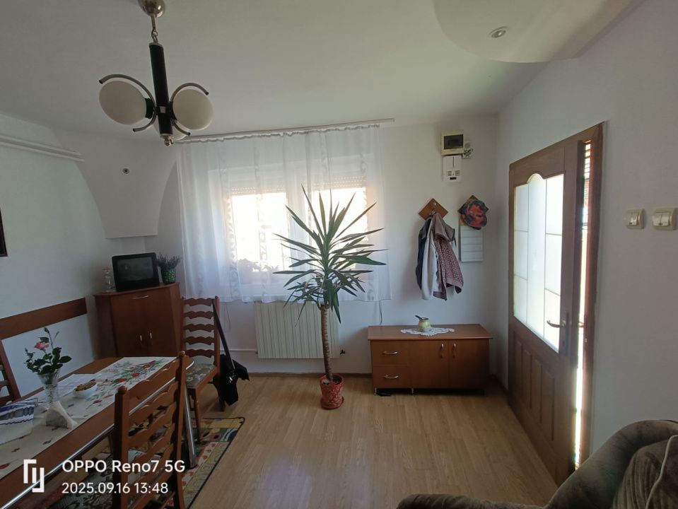Casă cu spațiu comercial de vânzare în Reghin – fotografia 10 din 11