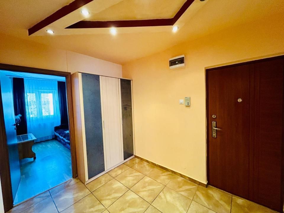 Chirie - Apartament 3 camere, etaj 2, zona Mihai Viteazu. – fotografia 9 din 11