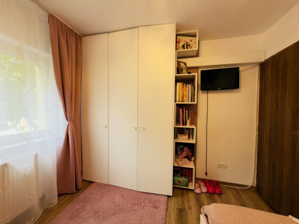 Apartament 3 camere, decomandat, etaj 1, zona Aradului – fotografia 7 din 16