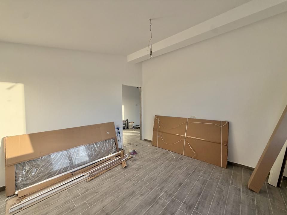 Apartament 2 camere, open space, etaj 2  in Chisoda – fotografia 2 din 8