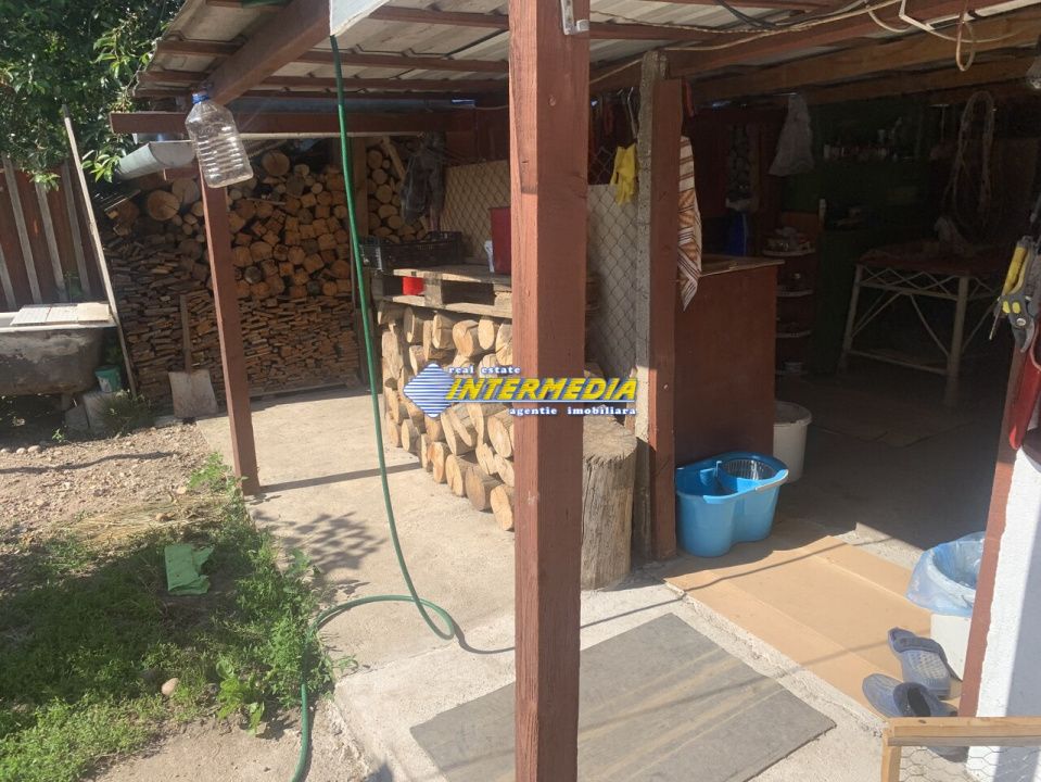 Casa de vanzare 5 camere teren aferent 1410 mp cu toate utilitatile zona Oarda – fotografia 21 din 33