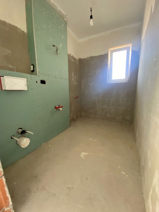 Penthouse 3 camere, decomandat,81 mp utili, etaj 3- zona Torontalului – fotografia 7 din 12