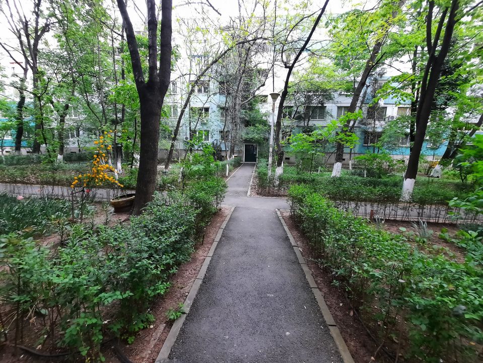 Drumul Taberei, Valea Oltului Brancusi, garsoniera parter, bloc 4 etaje, boxa – fotografia 19 din 28