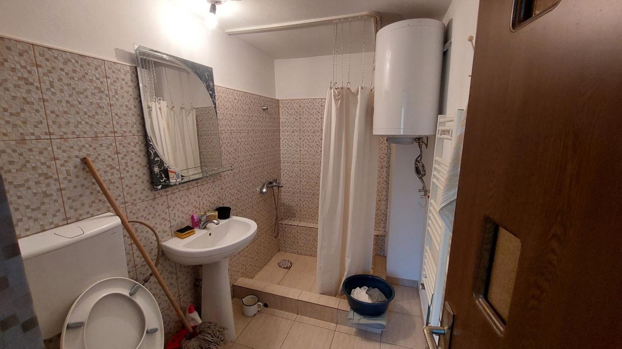 Casa cu 4 camere mobilata si utilata 593mp teren zona Centru – fotografia 18 din 22