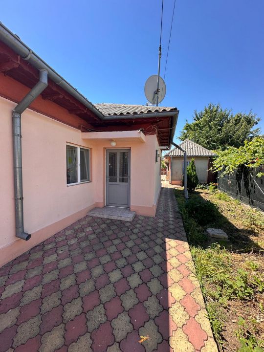 Casă 4 Camere de vânzare în zona  KM 5 - Constanța | Teren 520 mp – fotografia 3 din 22
