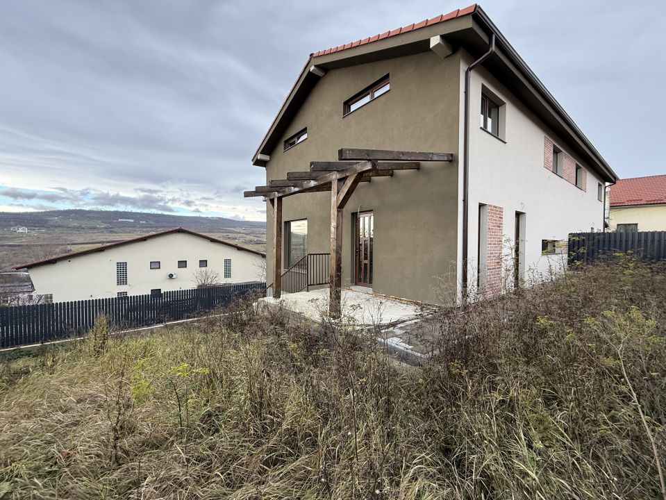 EXCLUSIVITATE !! COM 0% !! De vânzare duplex 4 cam 160 mpu D+P+E str Oasului – fotografia 26 din 31