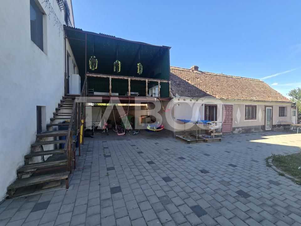 Comision 0-Casa de vanzare 7 camere 2 bai 3312 mp teren Sura Mica – fotografia 14 din 18