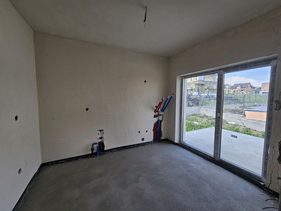 Casa individuala cu garaj si terase generoase in Chinteni – fotografia 11 din 21