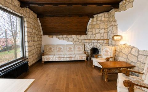 Casa de vanzare in Oradea,teren 3000 mp,zona de dealuri, priveliste spre oras