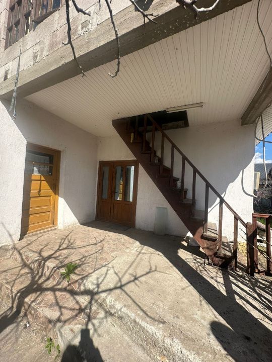 Casă cu teren generos de 820 mp | Valu lui Traian – fotografia 4 din 6