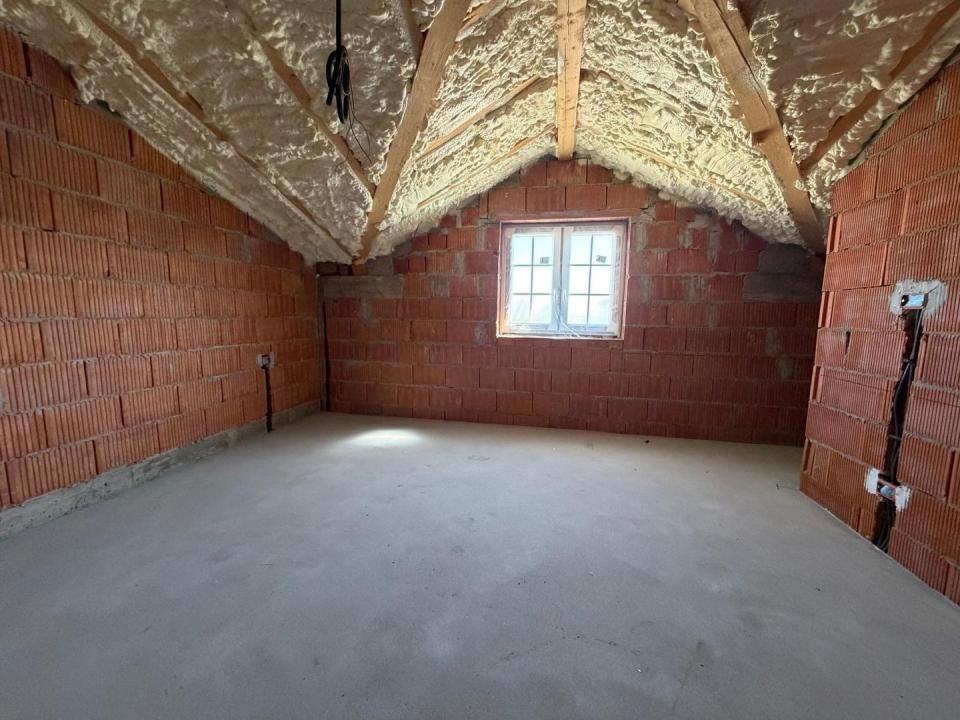 Duplex Individual | 4 camere | Toate utilitatile | Asfalt | Carport | – fotografia 7 din 11