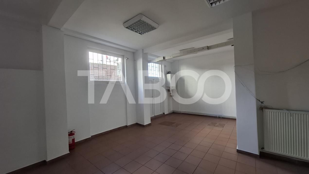 Spatiu comercial 120 mpu cu vitrina 8m si vad pietonal Valea Aurie – fotografia 5 din 9