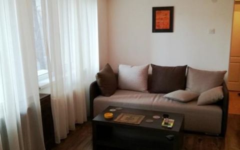 2 Camere de inchiriat | Universitate | Centrala proprie | Metrou