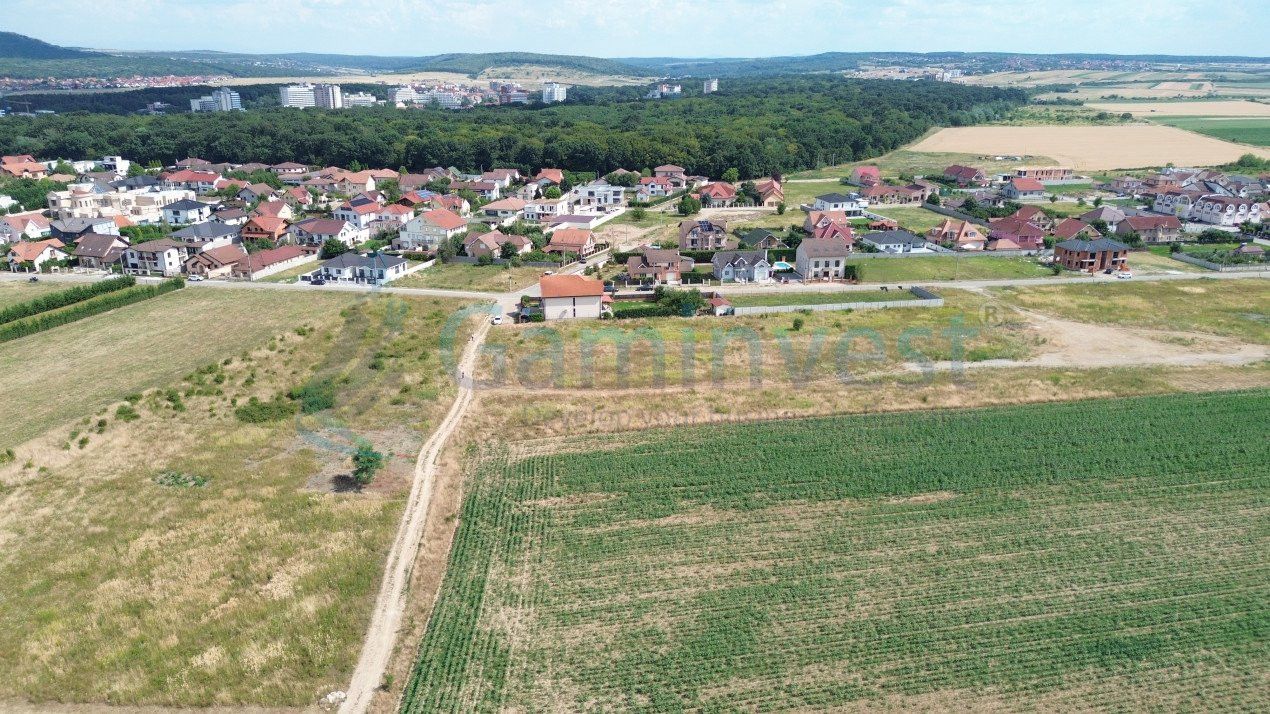 Teren intravilan, dublu front stradal, Sanmartin, Bihor – fotografia 2 din 3