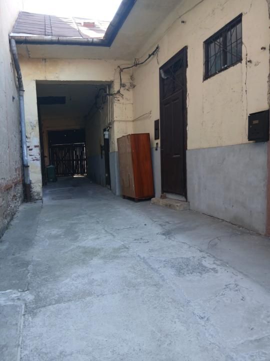 Spațiu comercial în zona zero a Clujului, cu curte și potențial de construire – fotografia 2 din 3