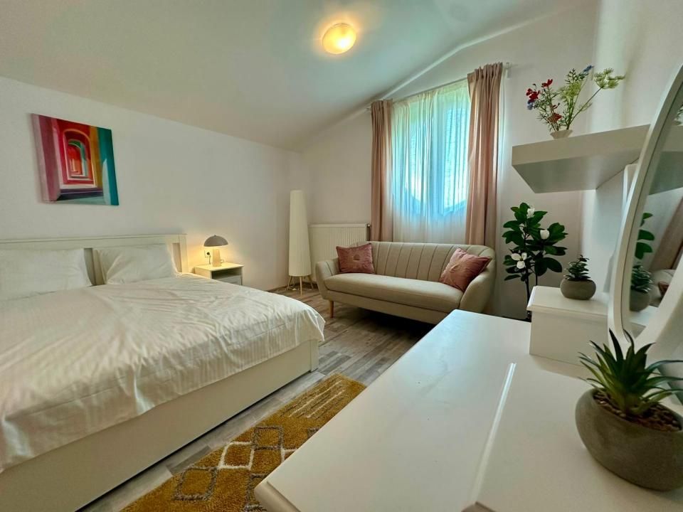 DUPLEX ELEGANT | 6 CAMERE | CURTE DE 270 MP | PISCINĂ | OTOPENI – fotografia 12 din 16
