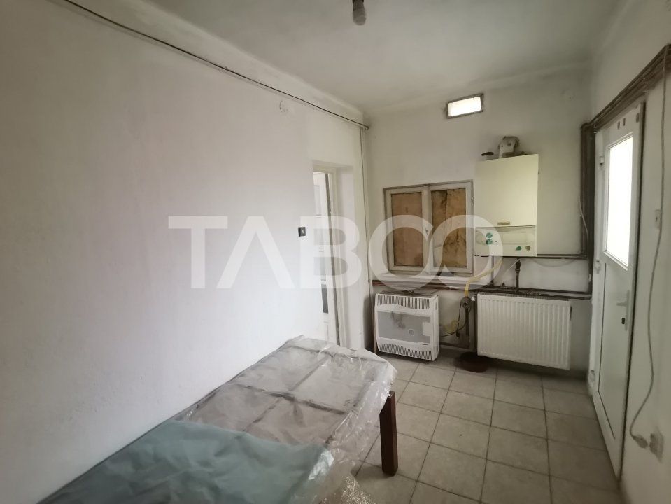 Spatiu birou de inchiriat 40 mp compartimentat zona Turnisor Sibiu – fotografia 4 din 5