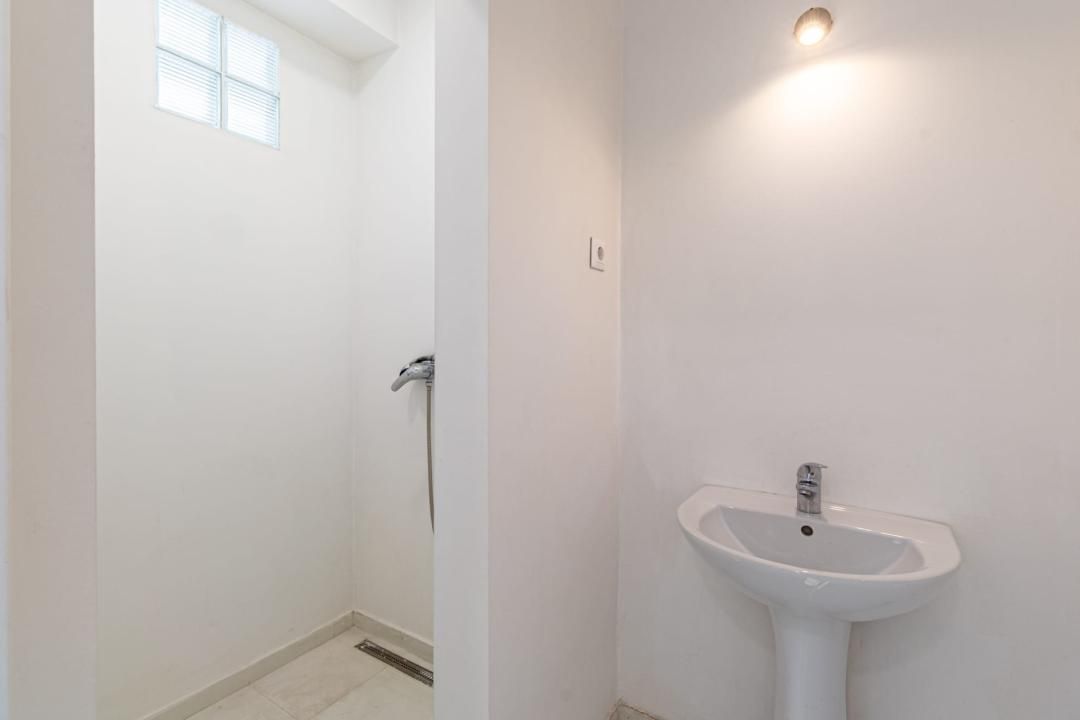 Spațiu comercial pretabil pentru diverse activități – strada De Mijloc – fotografia 8 din 8