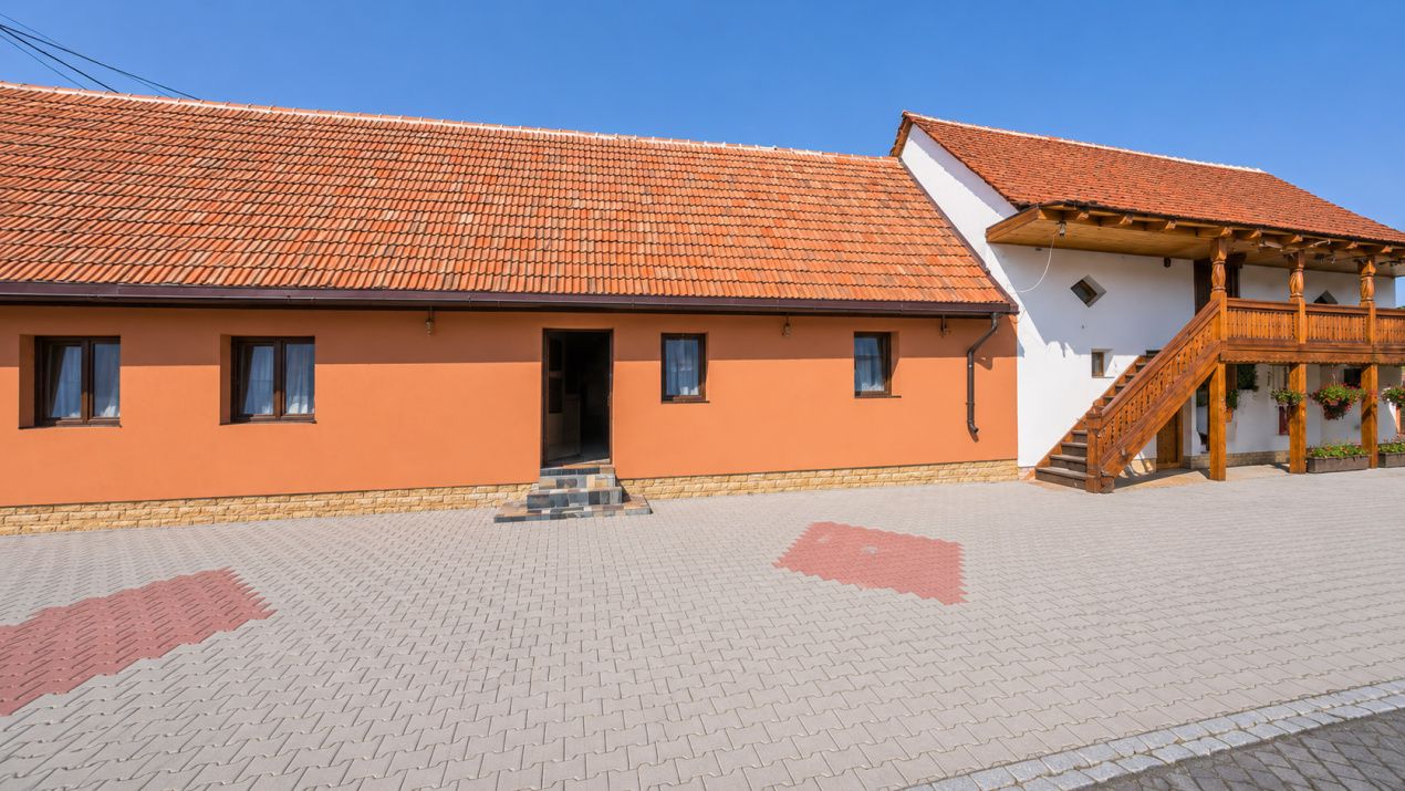 Proprietate deosebita | Teren 1.692 mp  |Tarlungeni Centru | – fotografia 4 din 36