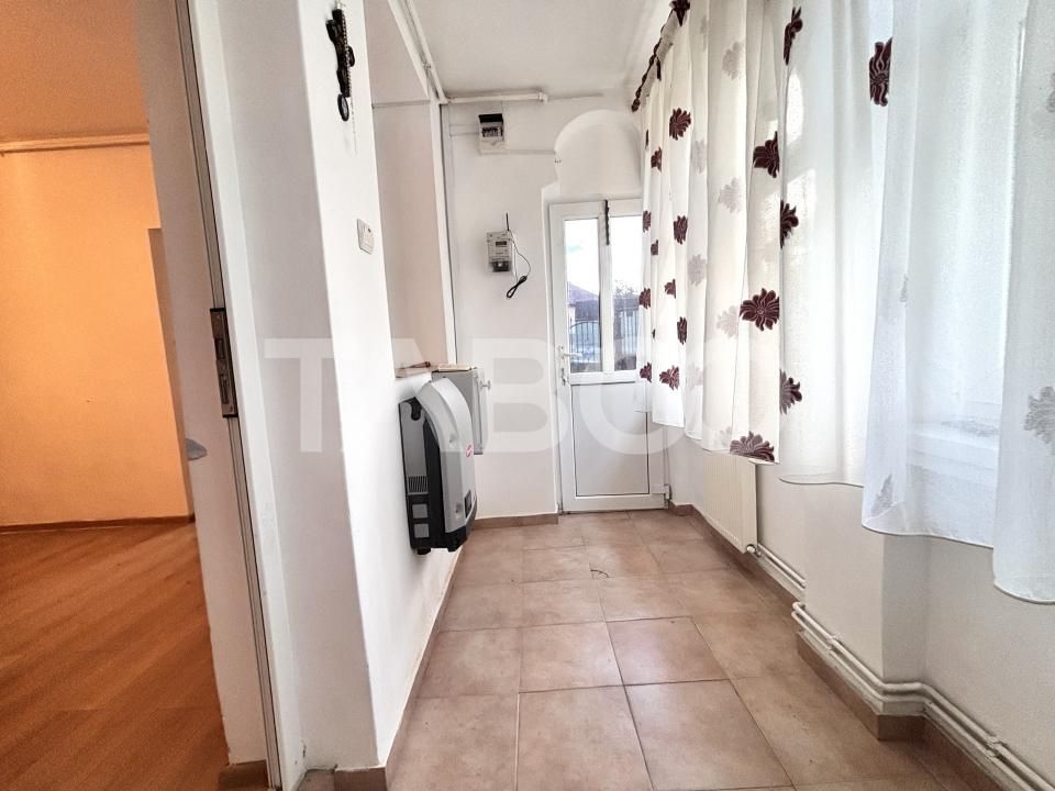 Casa individuala de vanzare cu teren de 929 mp front de 44 ml Someseni – fotografia 6 din 14