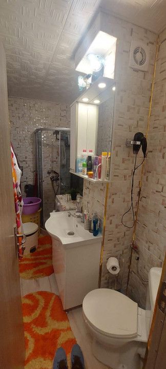 Garsonieră transformată în 2 camere de vânzare în Poarta 6 | Renovată – fotografia 9 din 13