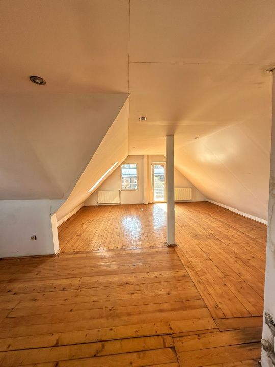 Oportunitate de investiție! Casă de vanzare, cu 8 camere, 382 mp, zona Gruia – fotografia 10 din 11