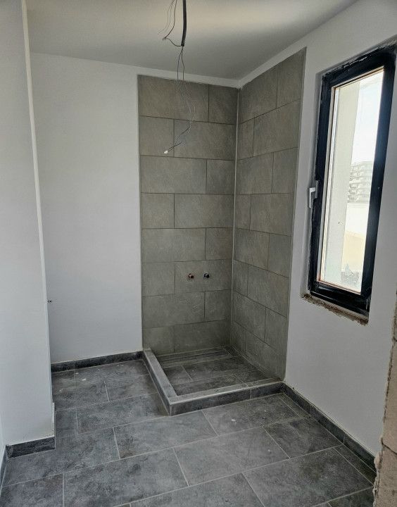 Apartament 3 camere Zona Mamaia Nord- la 200 m de plaja – fotografia 9 din 16