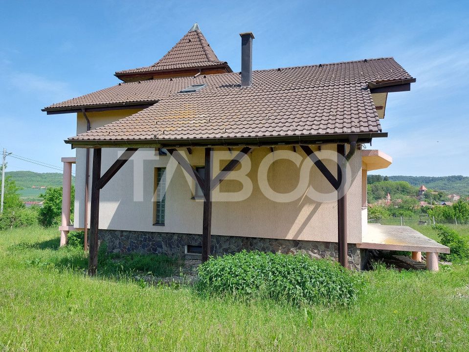Casa de vanzare cu teren 2000 mp 5 camere  Sura Mare Hamba Sibiu – fotografia 4 din 37