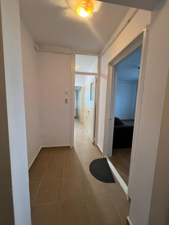 Garsonieră Compactă și Eficientă – zona Progresul – fotografia 3 din 12