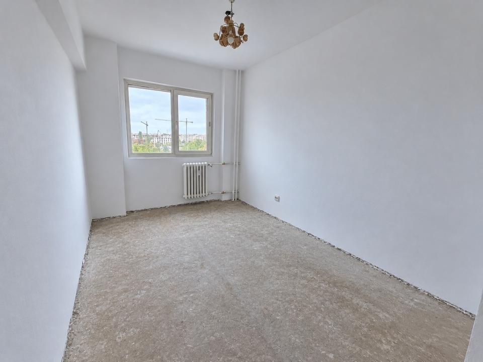Apartament 4 camere | Necesita renovare | Posibilitate centrala | Pantelimon – fotografia 3 din 16
