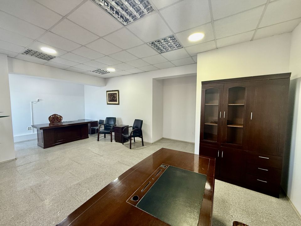 Spatiu birouri zona Tomis Mall mobilat , cu toate utilitatile incluse – fotografia 2 din 3