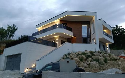 Casă premium cu vedere panoramică, 245 mp utili, teren 800 mp | Feleacu