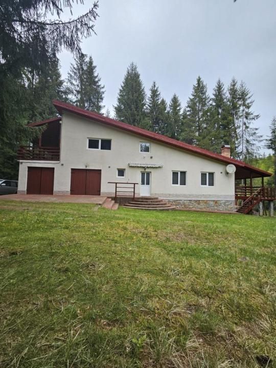 Casă de vacanță spațioasă în Călățele Pădure – Dealul Negru, teren 2000 mp – fotografia 2 din 8