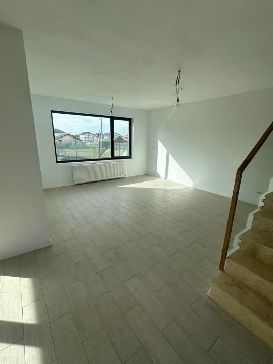Ready to move | Dascalu - Vila 5 camere | TEREN 400 MP – fotografia 19 din 33
