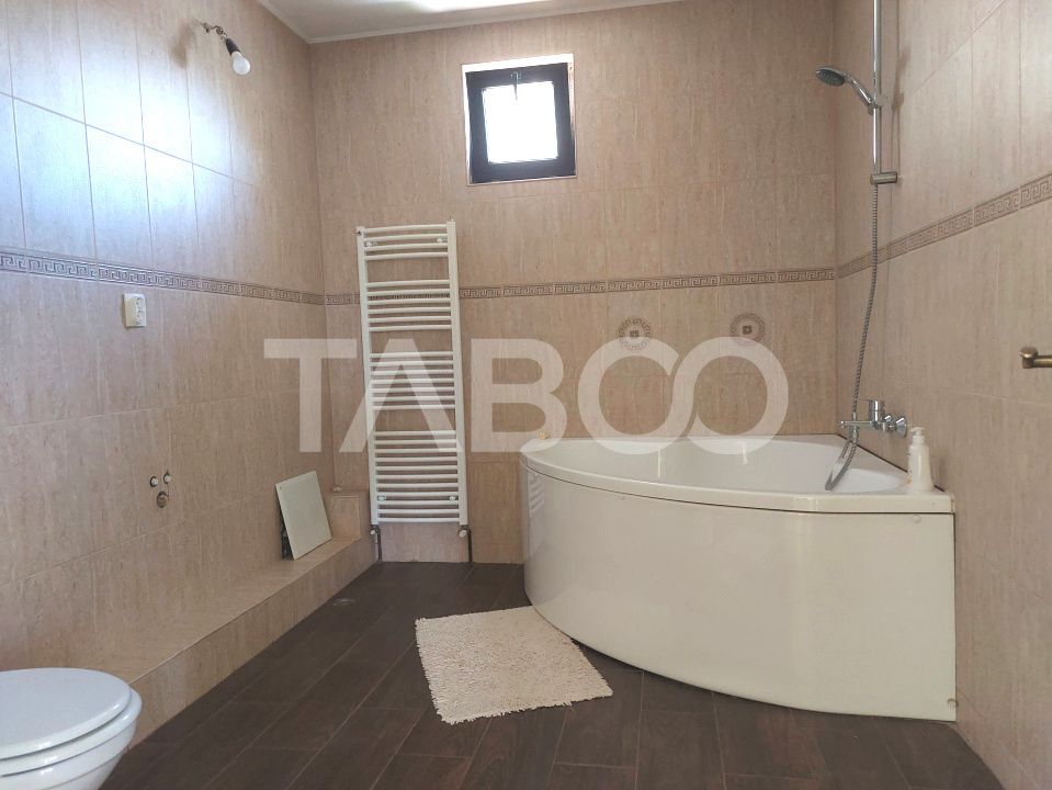 Casa 200 mpu 4 camere curte si gradina zona linistita Talmaciu – fotografia 11 din 27