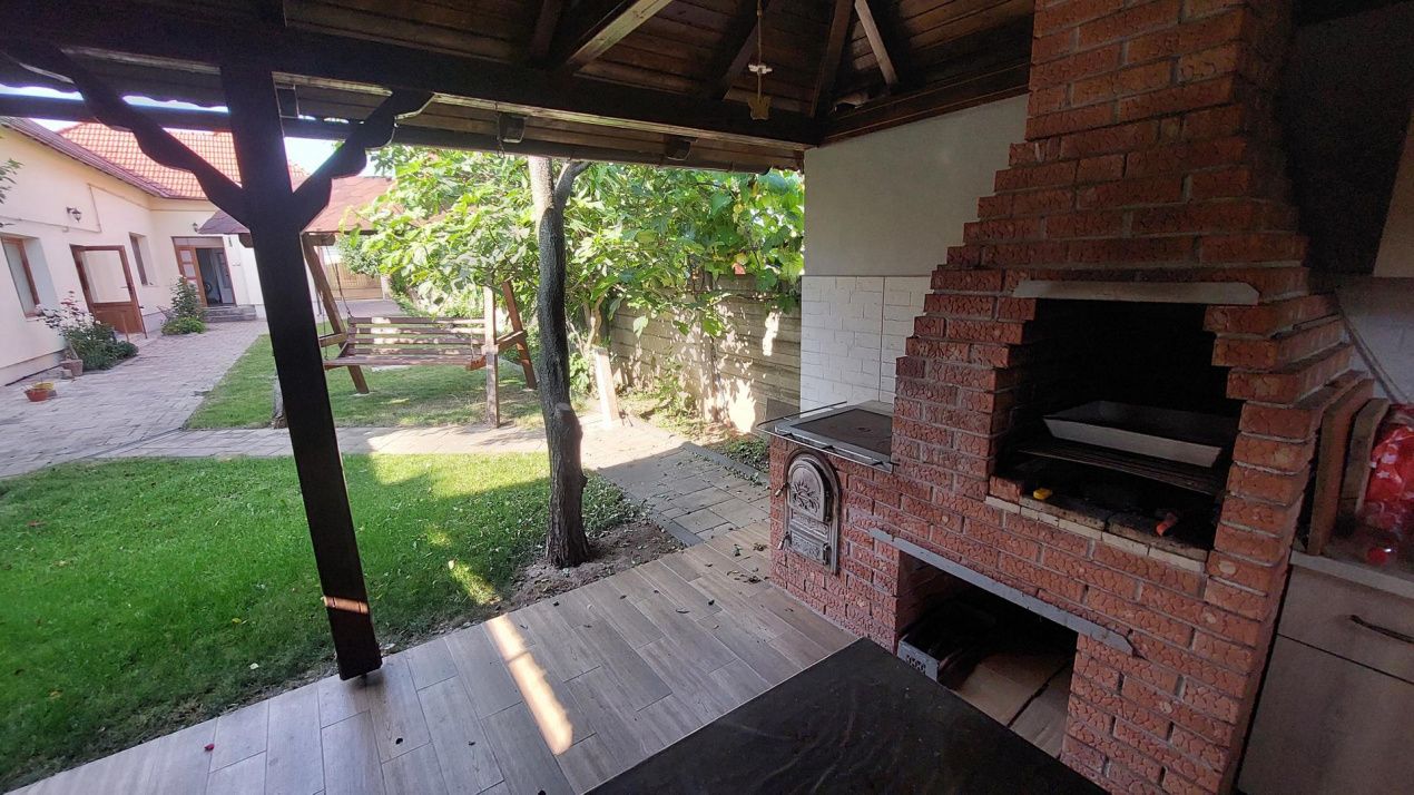 Casa cu 4 camere mobilata si utilata 593mp teren zona Centru – fotografia 9 din 22