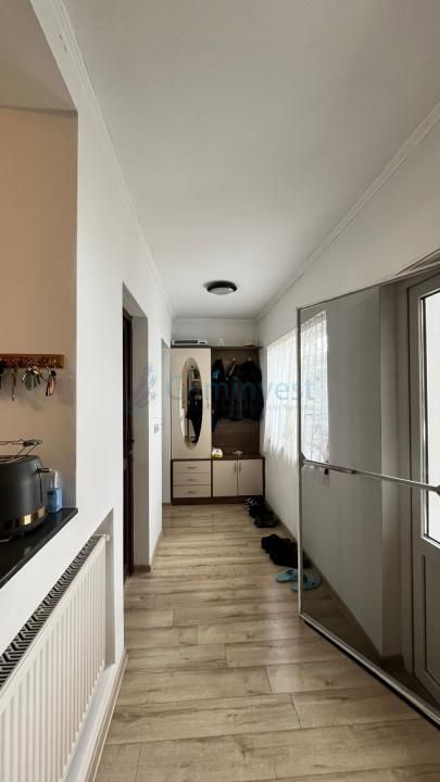 Casa cu 4 camere de vanzare in Oradea, zona Gutenberg – fotografia 14 din 14