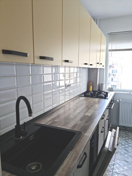 Apartament 2 camere -5 minute de mers pe jos pana la metrou 1 Decembrie – fotografia 7 din 14