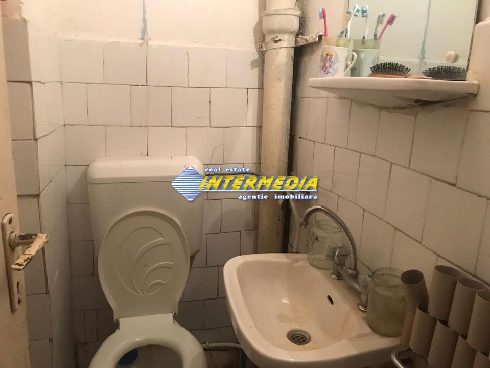 Vanzare apartament 4 camere deco  bai 2 balcoane CETATE Closca bloc proprietate – fotografia 4 din 10