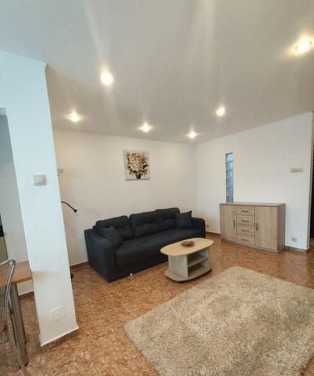 Garsoniera de vanzare | Titan | Metrou | Bloc Renovat| Costin Georgian – fotografia 1 din 8