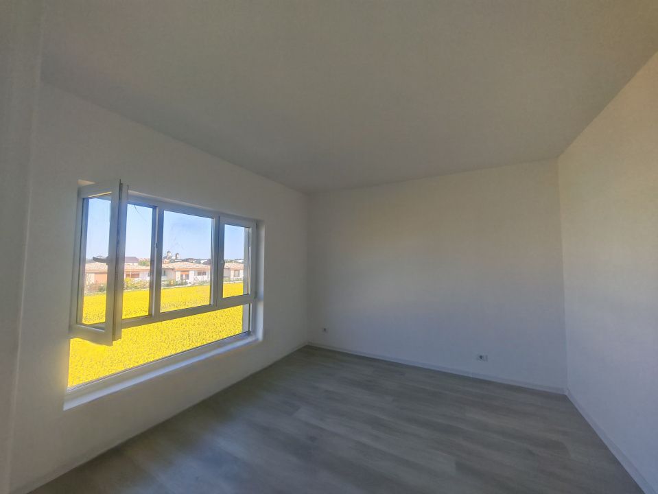 Vilă single Tunari - 4 Camere,  300mp Teren – fotografia 8 din 17
